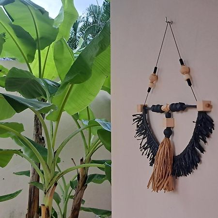 Laura Guest House-Adult Only- Hua Thanon  외부 사진