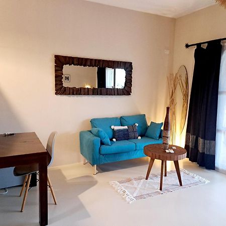 Laura Guest House-Adult Only- Hua Thanon  외부 사진