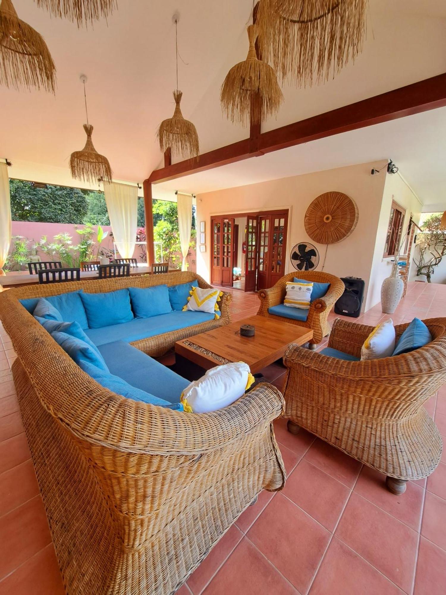 Laura Guest House-Adult Only- Hua Thanon  외부 사진