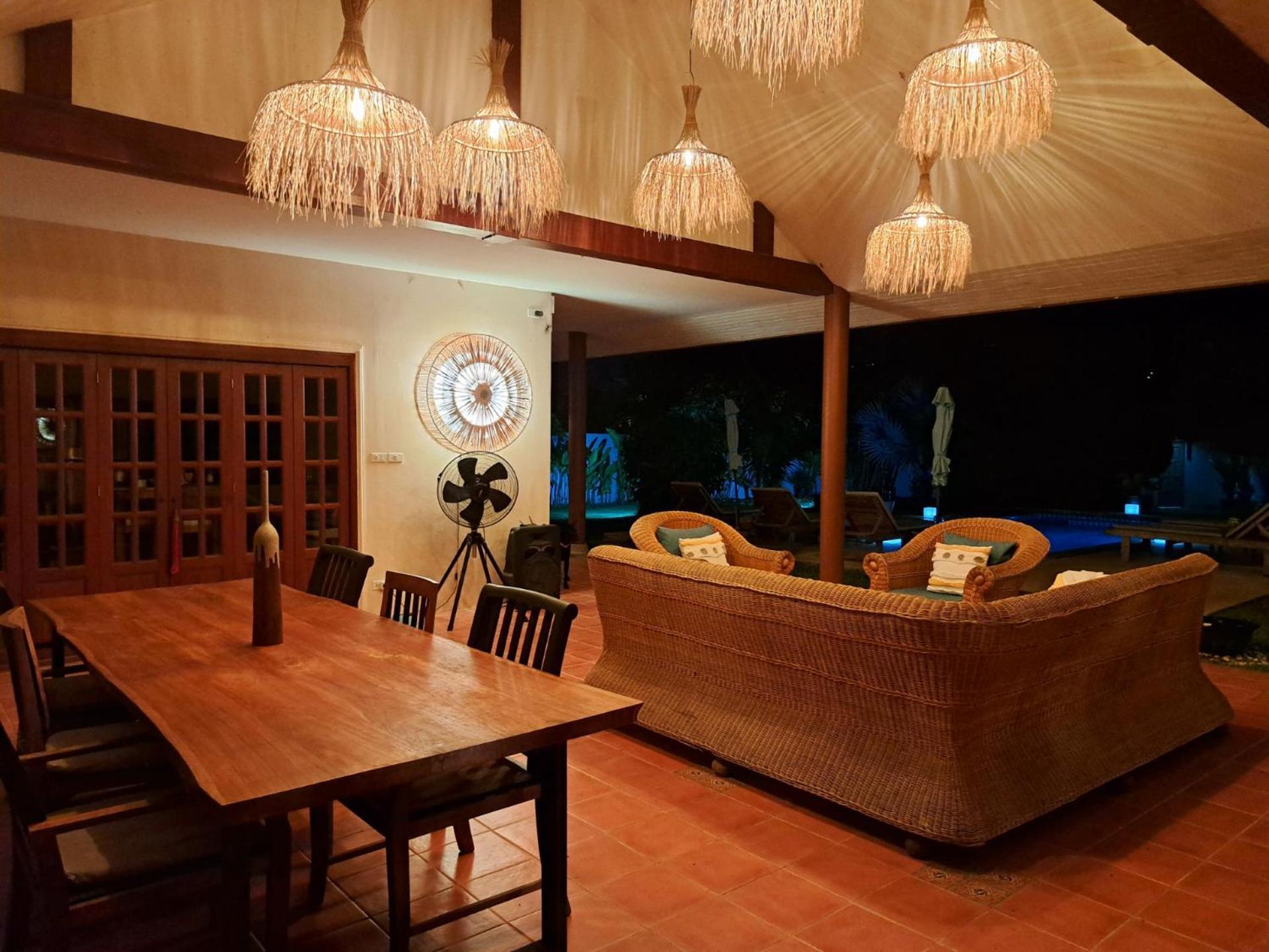 Laura Guest House-Adult Only- Hua Thanon  외부 사진