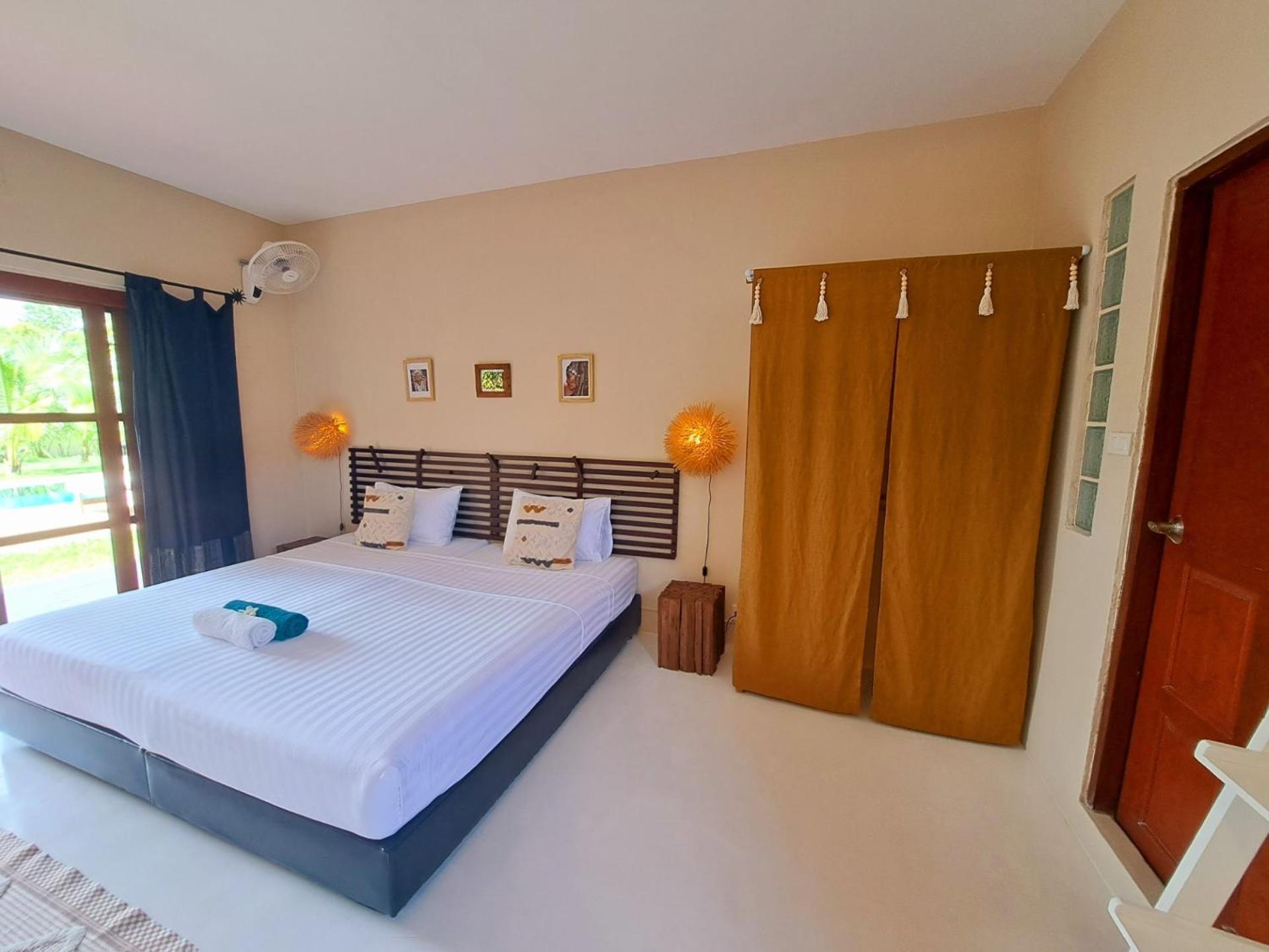 Laura Guest House-Adult Only- Hua Thanon  외부 사진