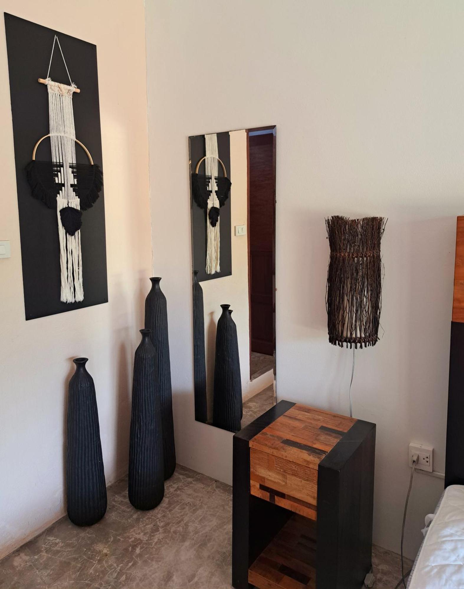 Laura Guest House-Adult Only- Hua Thanon  외부 사진